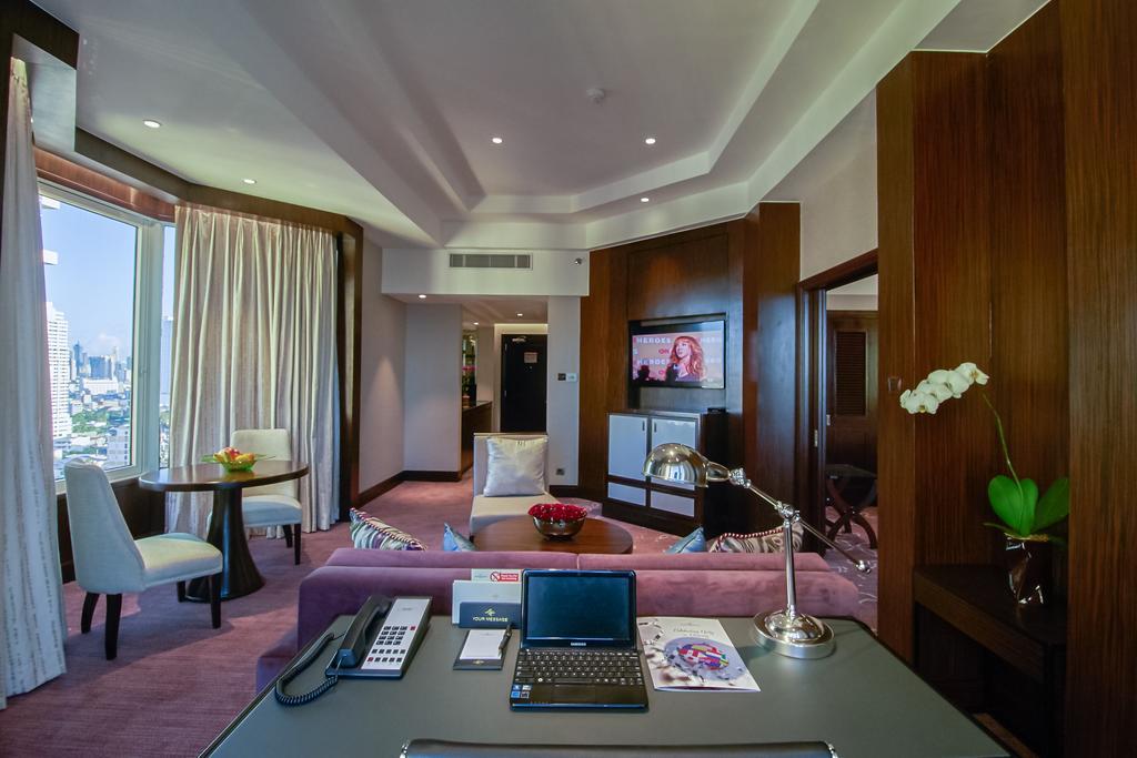 Diamond Hotel Philippines Μανίλα Εξωτερικό φωτογραφία