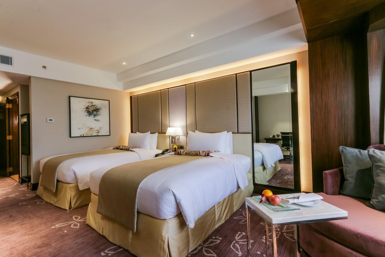 Diamond Hotel Philippines Μανίλα Εξωτερικό φωτογραφία