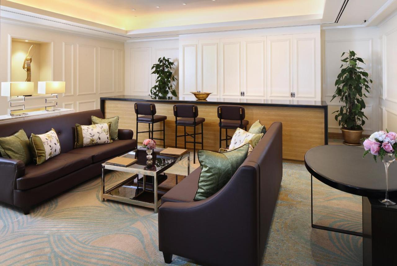 Diamond Hotel Philippines Μανίλα Εξωτερικό φωτογραφία